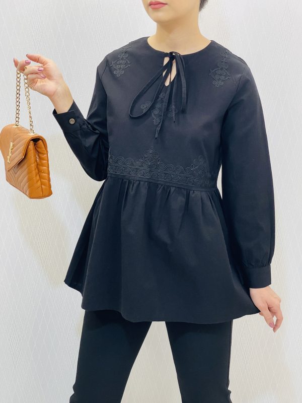 شومیز عروسکی گلدوزی زنانه