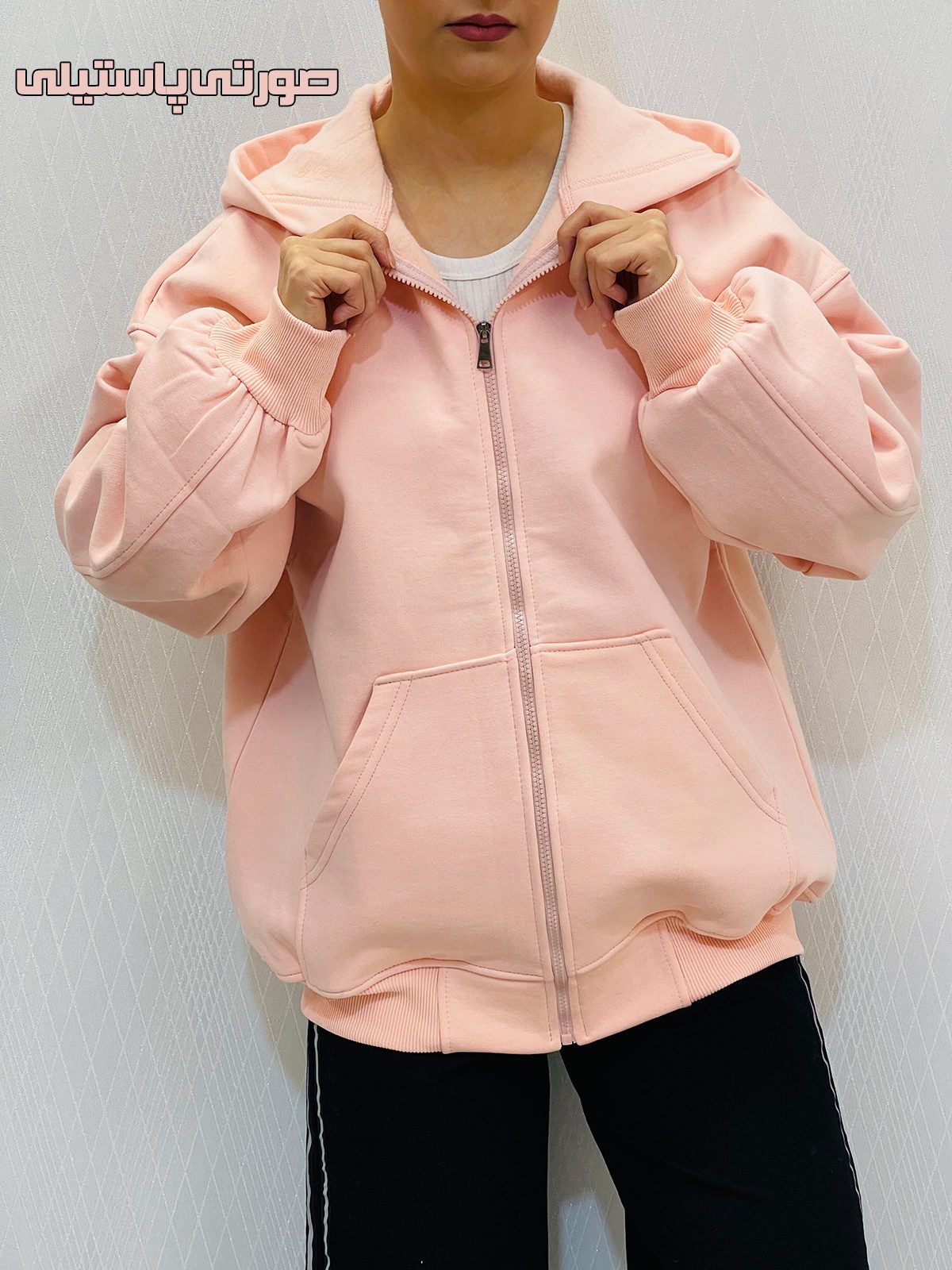 سویشرت کلاهدار دورس قواره دار زنانه سویشرت کلاهدار دورس قواره دار زنانه