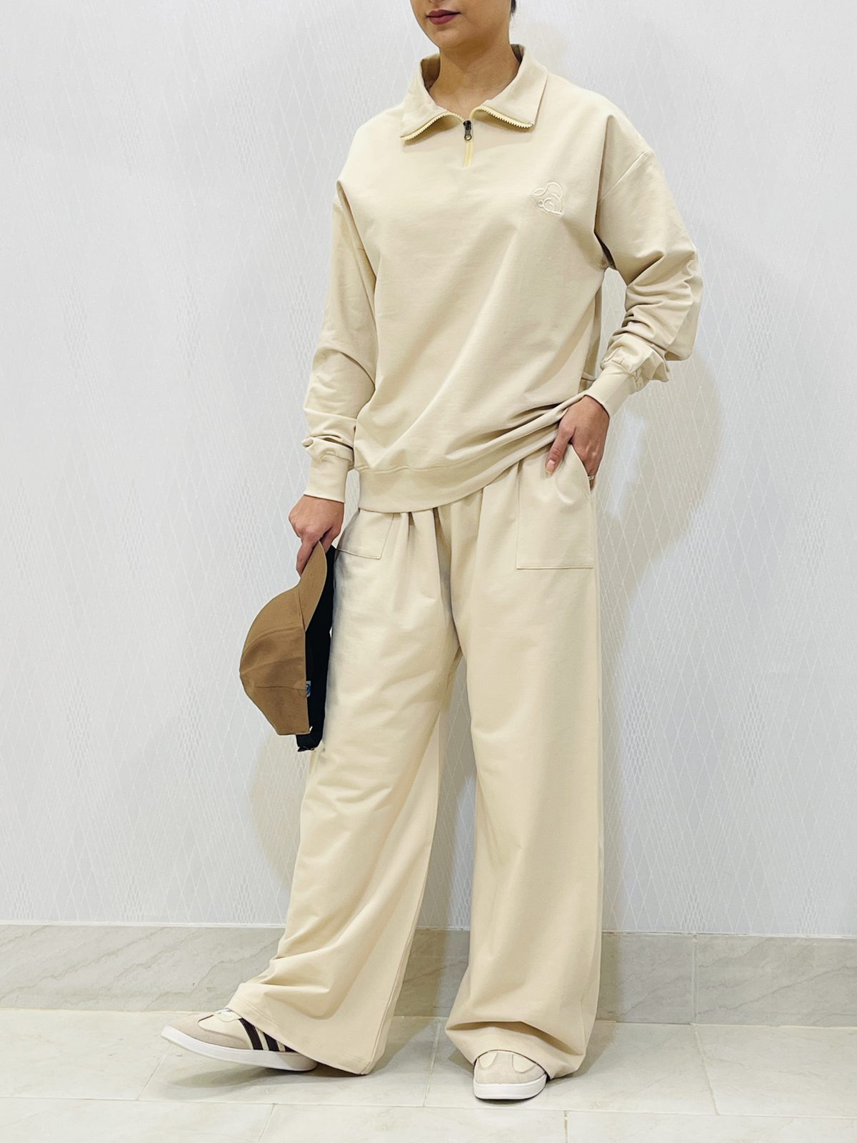 ست بلوز نیم زیپ و شلوار دورس زنانه ست بلوز نیم زیپ و شلوار دورس زنانه