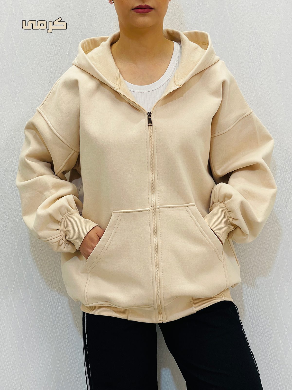 سویشرت کلاهدار دورس قواره دار زنانه سویشرت کلاهدار دورس قواره دار زنانه