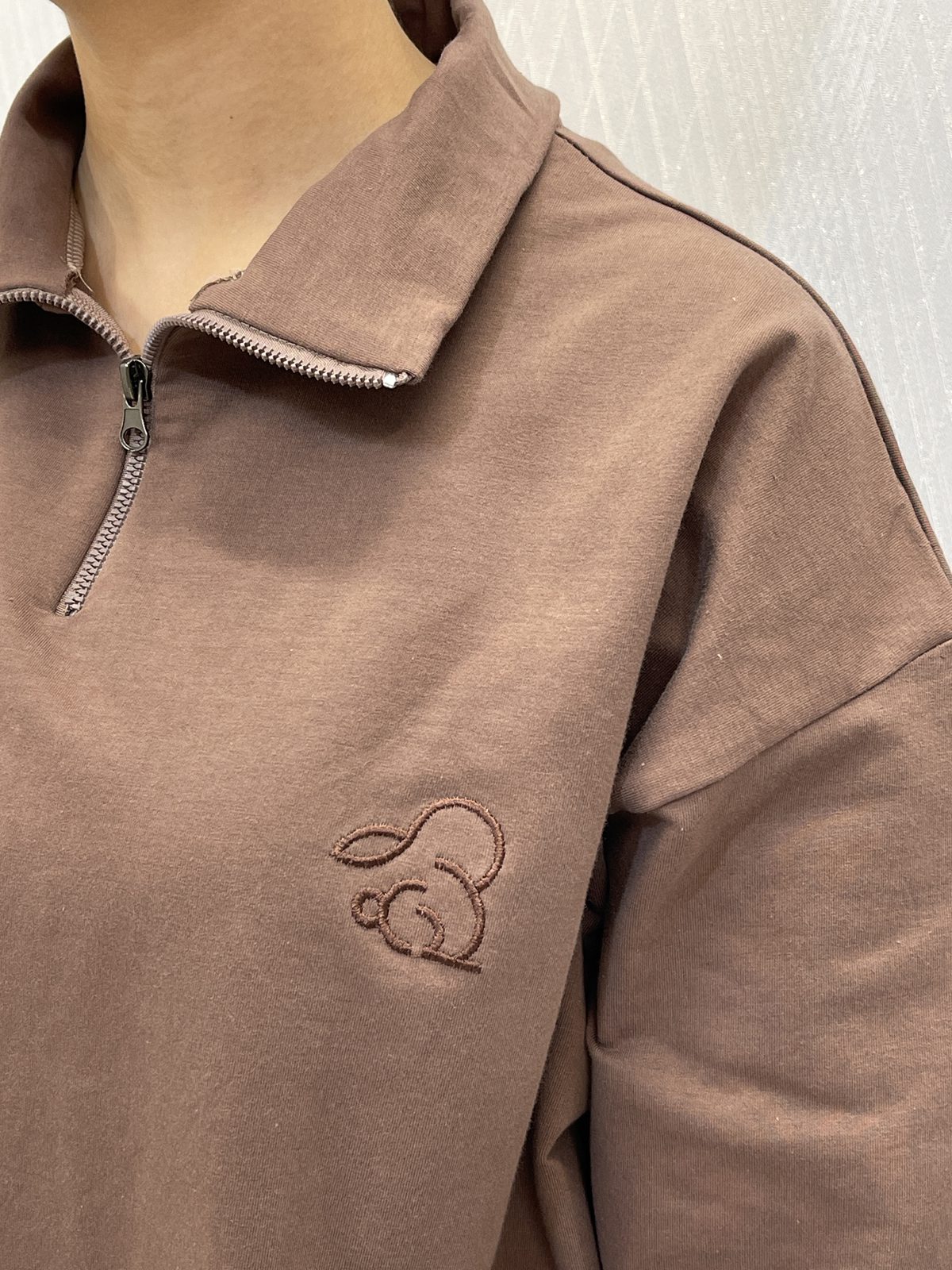 ست بلوز نیم زیپ و شلوار دورس زنانه ست بلوز نیم زیپ و شلوار دورس زنانه