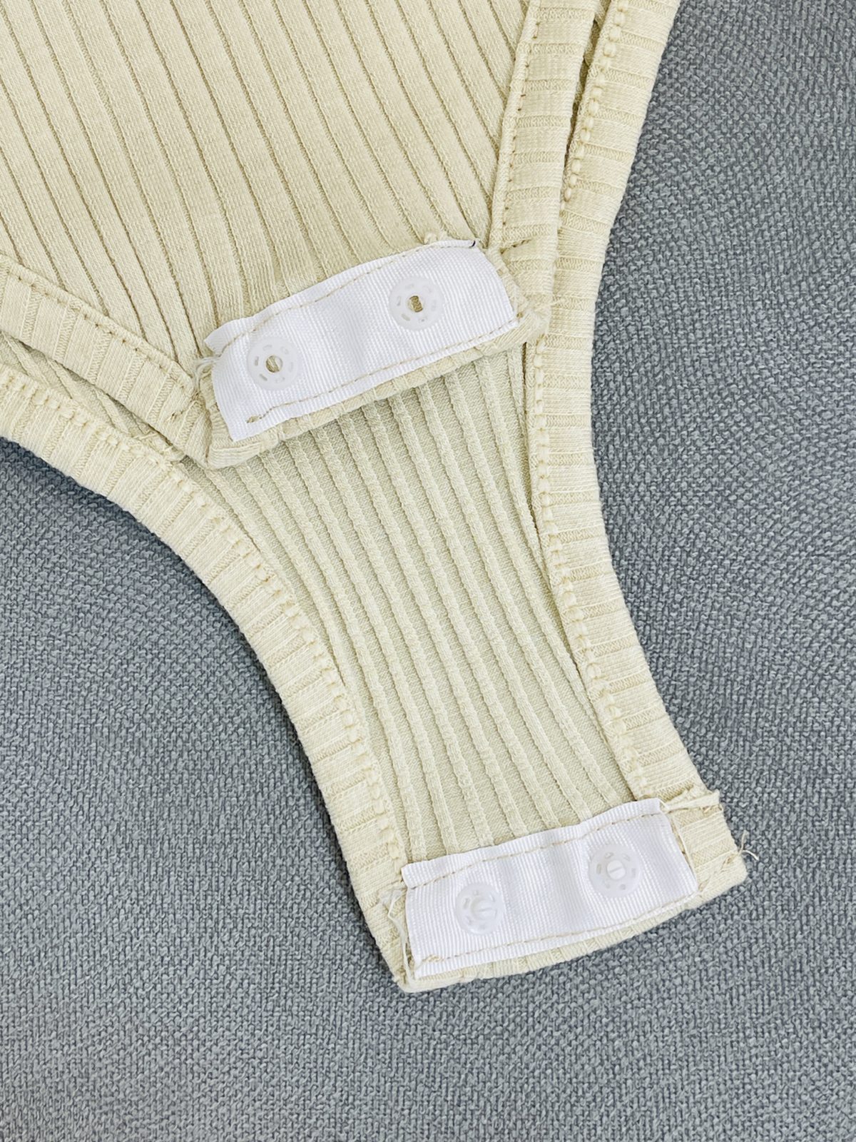 بادی آستین فینگری زنانه بادی آستین فینگری زنانه