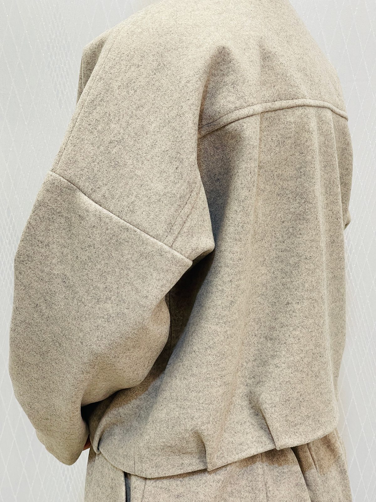 ست بامبر جکت و شلوار بگ فوتر زنانه ست بامبر جکت و شلوار بگ فوتر زنانه