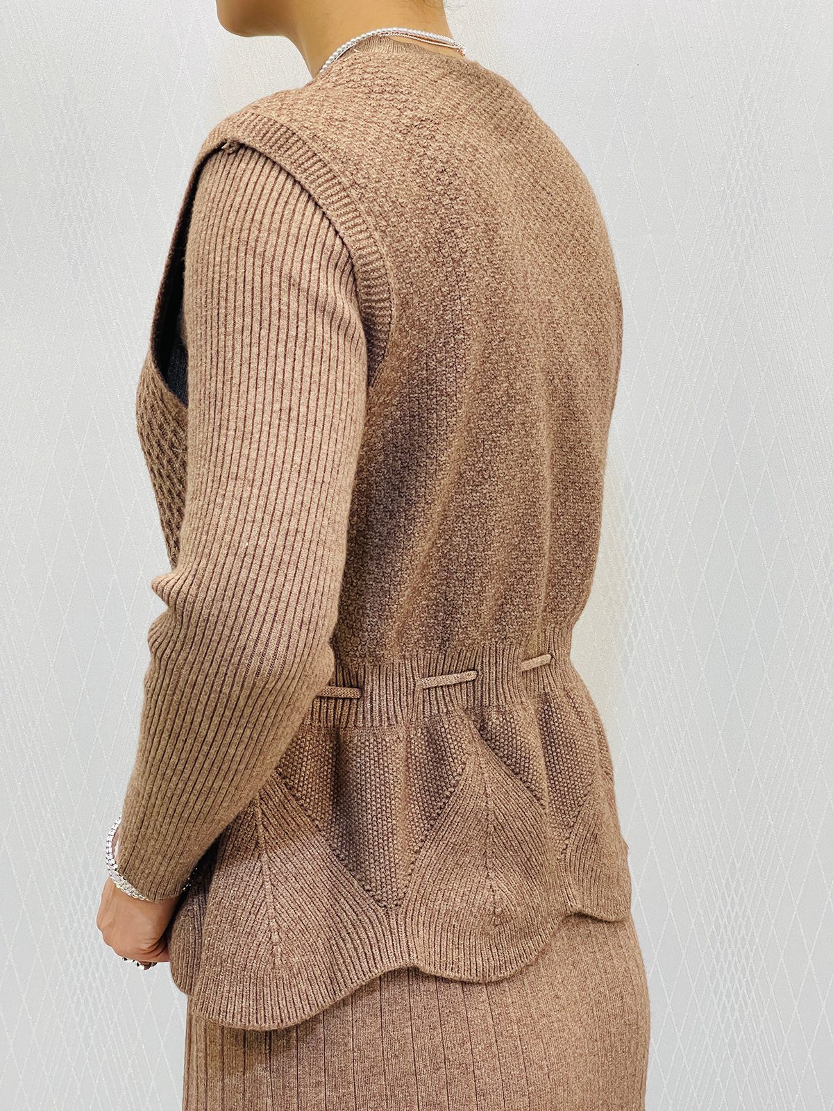 ست پیراهن و وست بافت کپ زنانه ست پیراهن و وست بافت کپ زنانه