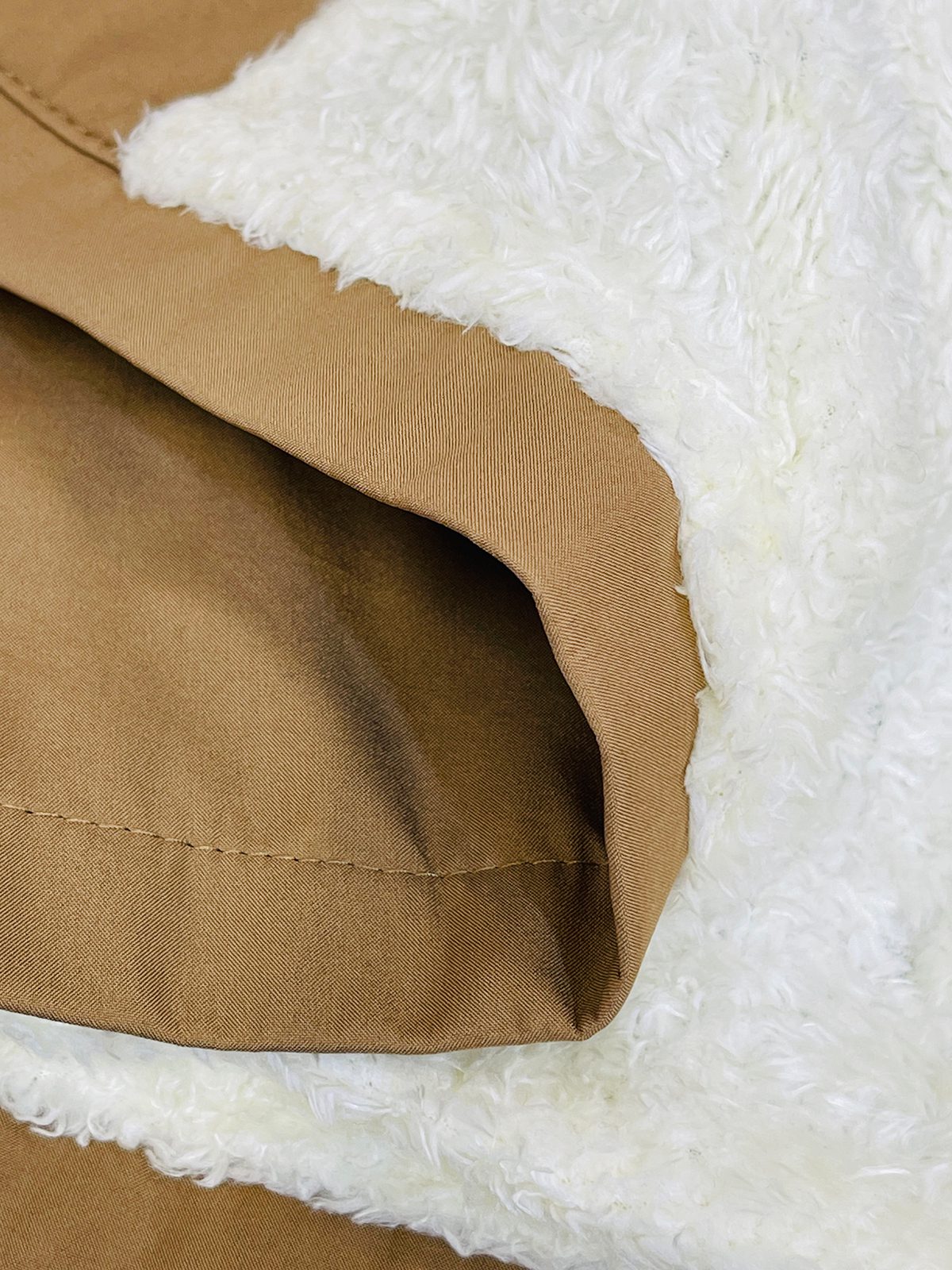 ترنچ کت داخل خز شیک زنانه ترنچ کت داخل خز شیک زنانه